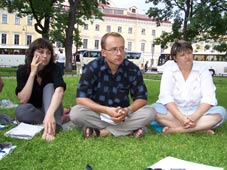 На площади искусств, под сенью Пушкина 